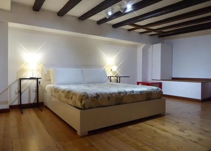 Giudei House アパート *