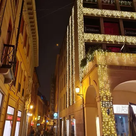 Giudei House * ボローニャ